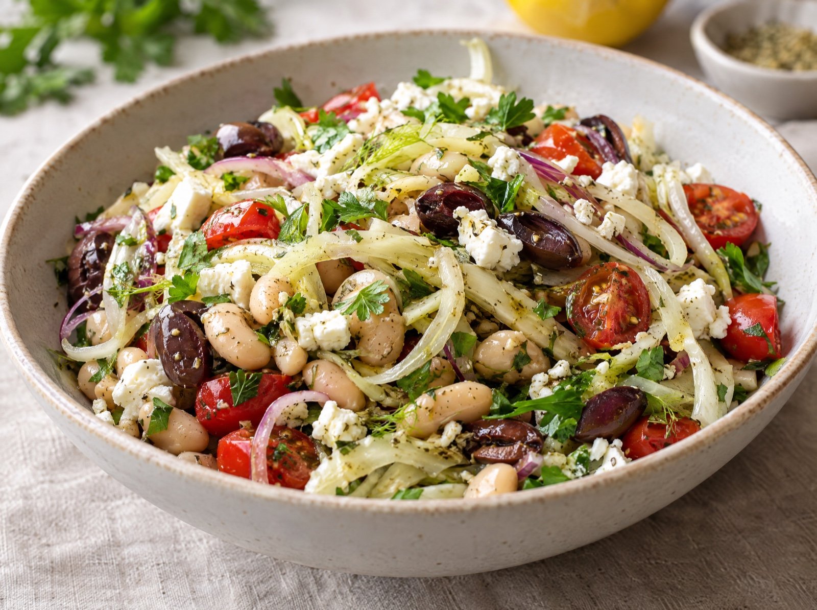 Lauwarmer Bohnensalat mit Fenchel, Oliven und Zitronen-Oregano