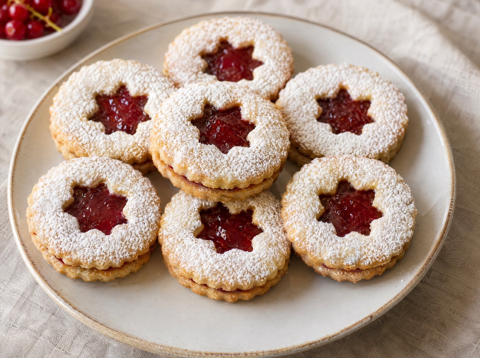Spitzbuben mit Johannisbeergelee
